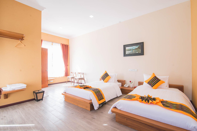 Bedroom 3, Royal Airstrip Hotel by Phyu Zin Group of Hotels, Taunggye