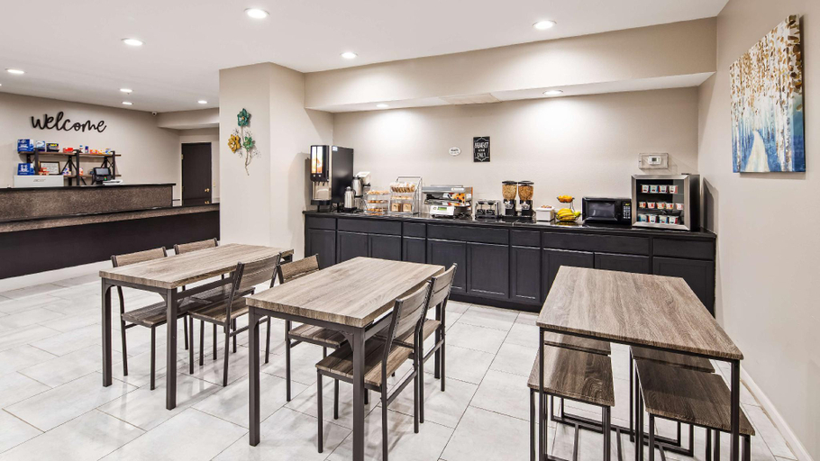 Food & Drinks 4, SureStay by Best Western Orange, Orange