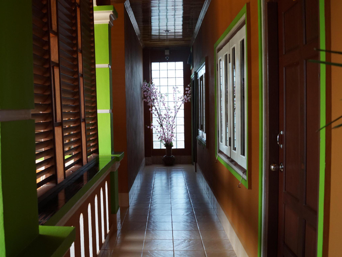 Public Area 2, Phetphaylin Hotel, Pakxe