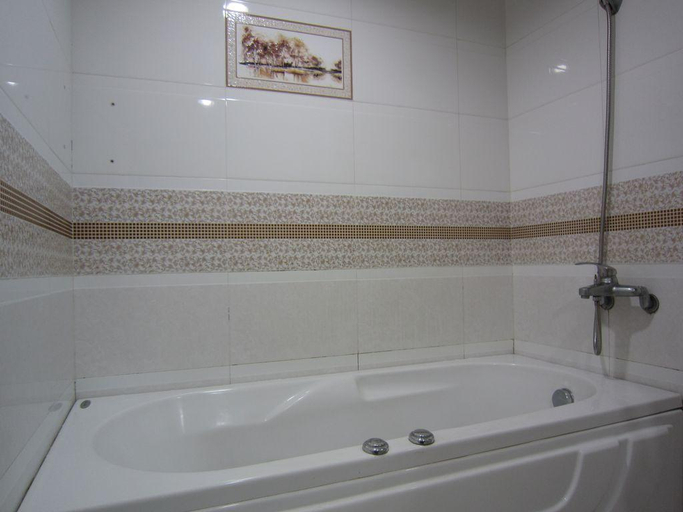 Bathroom, Melody Viet Hotel, Tân Bình
