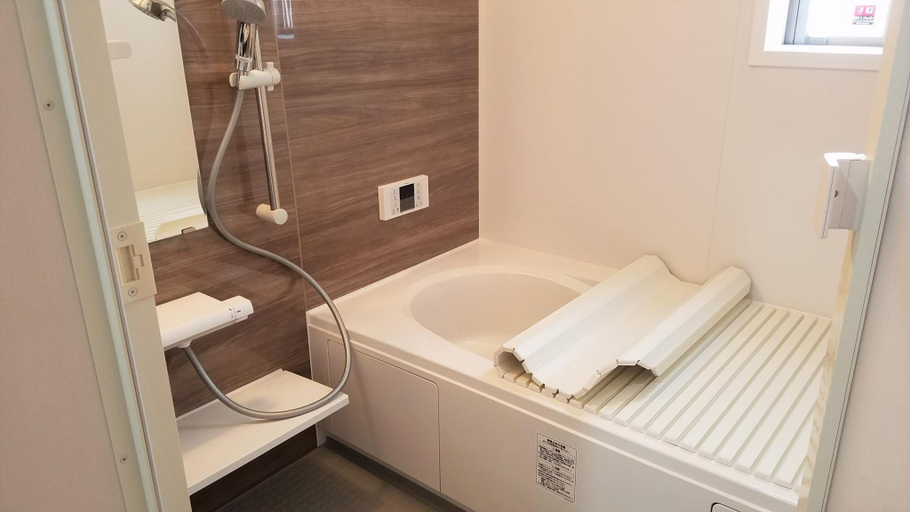 Bathroom 4, Cozy House Okinawa, Nago