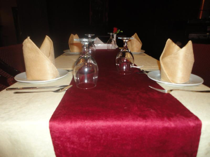 Food & Drinks 5, Imperial Suites Hotel, Manama