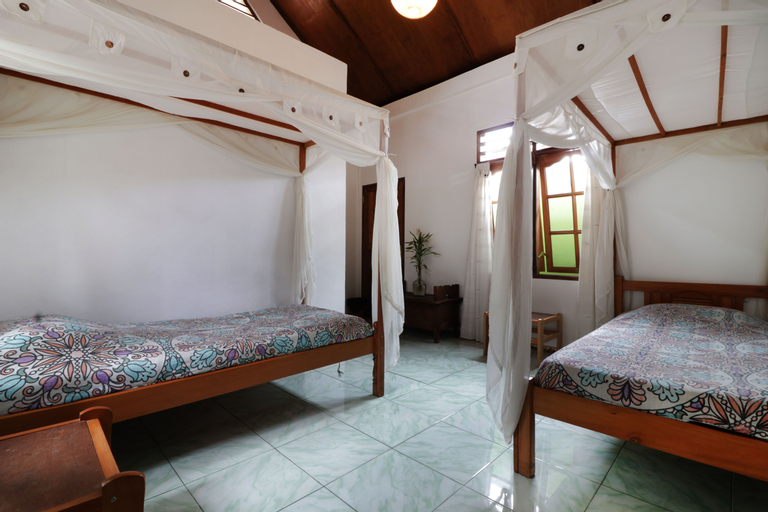Bedroom 4, Bagus Bay Guest House, Samosir