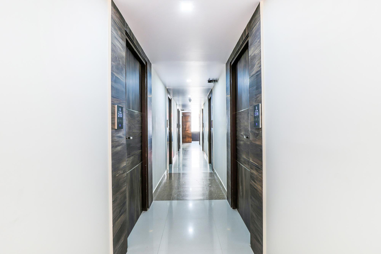 Public Area 2, FabHotel Crown Heights - Nr. Kormangala Club, Bangalore