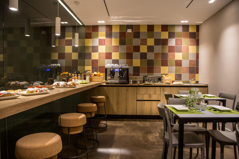 Food & Drinks 5, Plebis - Camere & Suites in Sicilia nel centro storico di Catania, Catania