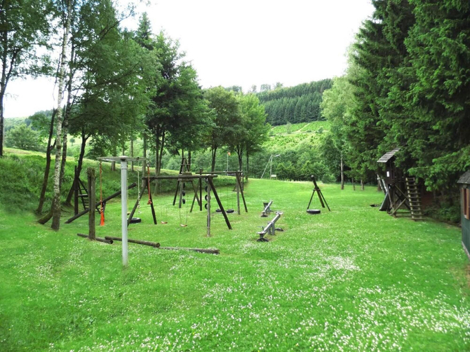 Others 4, Typ Fuchsbau, Hochsauerlandkreis