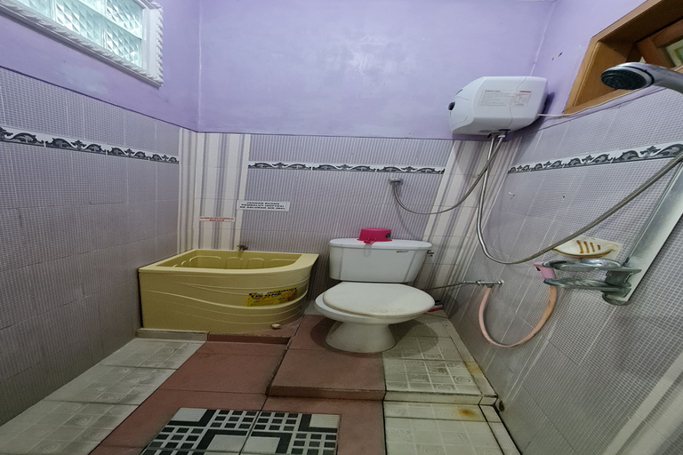 Bedroom 5, FATHIN HOTEL, Gresik