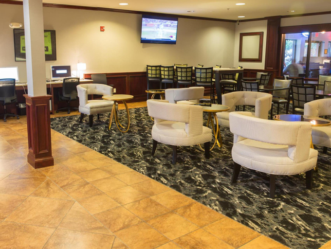 Food & Drinks 5, Parke Regency Hotel & Conf Ctr, BW Signature Collection, McLean