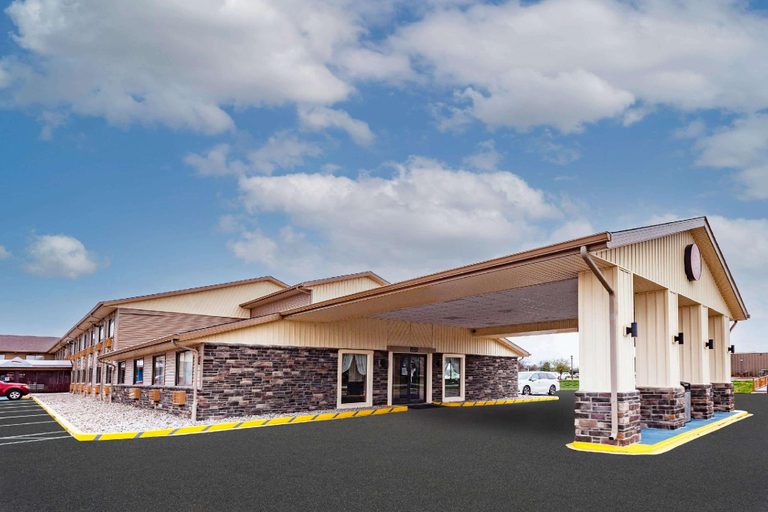 Others 3, Baymont by Wyndham Perrysburg/Toledo, Wood