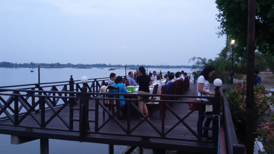 Food & Drinks 3, Senesothxuen Hotel, Khong