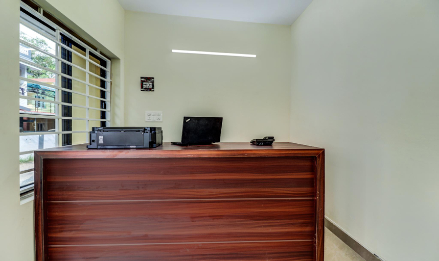 Public Area 3, Itsy Hotels Rain Tulsi Stayz, Palarivattom Junction, Ernakulam