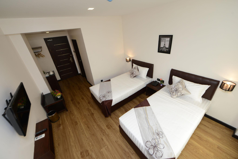 Bedroom 2, Hotel Lexus, Yangon