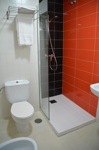 Bathroom 2, Loop INN Santiago de Compostela Hotel, A Coruña