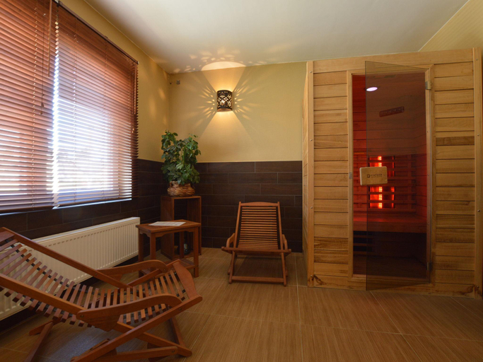 Public Area, Robertville Lakeview Escape, Liège