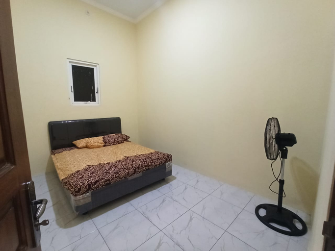 Bedroom 2, HomeStay Smith, Pasuruan