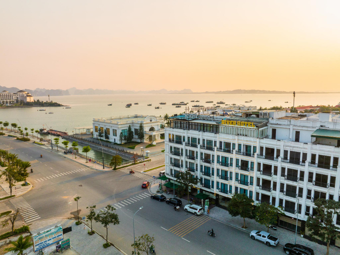 Others 4, RIVER HOTEL, Hạ Long