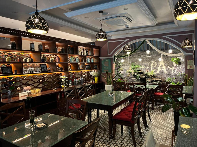 Food & Drinks 3, Paris of Dragon Bay, Hạ Long