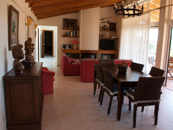 Others 2, Villa El Solpost, Baleares