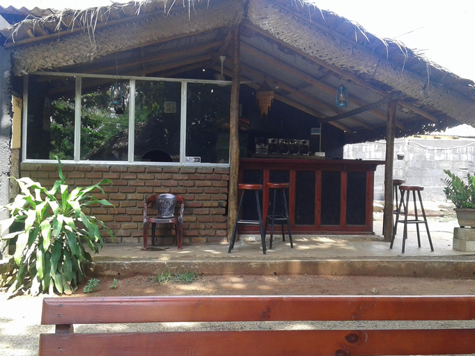 Exterior & Views, The Pub, N. Palatha Central