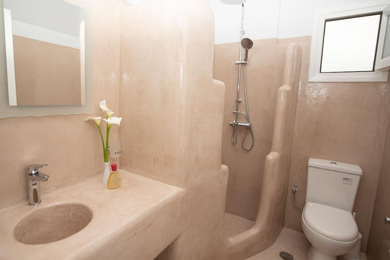 Bathroom 3, Sahara Studios, South Aegean