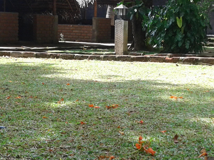 Garden 4, The Pub, N. Palatha Central