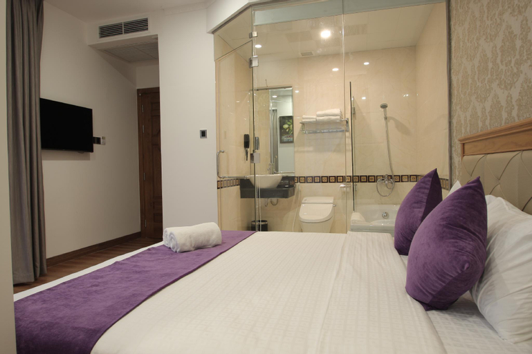 Bedroom 4, Acnos Grand Hotel, District 3