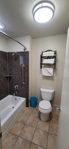 Others 5, Beachwalker Inn & Suites, San Luis Obispo
