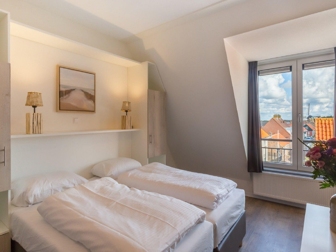 Bedroom 2, Zoutelande Studio  Parking Spot, Veere