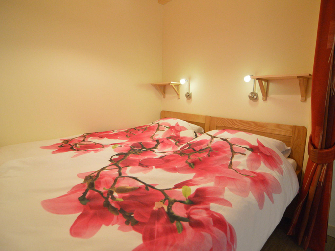 Bedroom 2, Pet-Friendly Getaway, Borculo