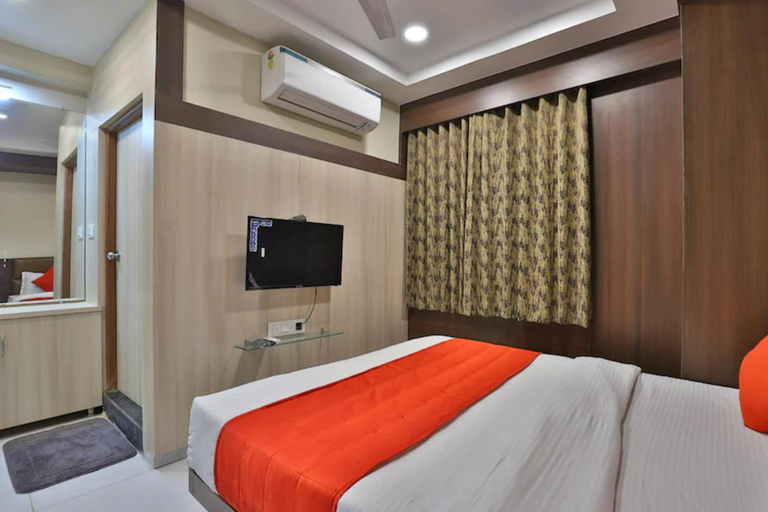 Bedroom 5, Hotel Shreenath, Ahmadabad