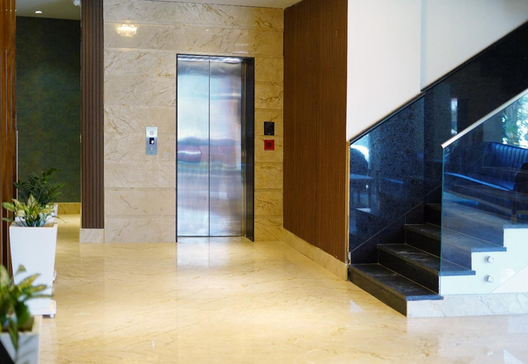 Others 5, Hotel Western Premium, Sahibzada Ajit Singh Nagar