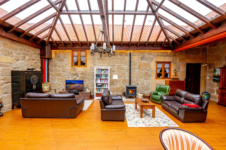 Public Area 2, Herdade do Mondego, Guarda