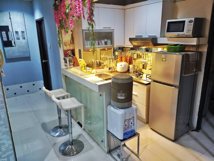 Food & Drinks 5, Cosmo mansion apartment 3 bedroom @Thamrin city, Central Jakarta