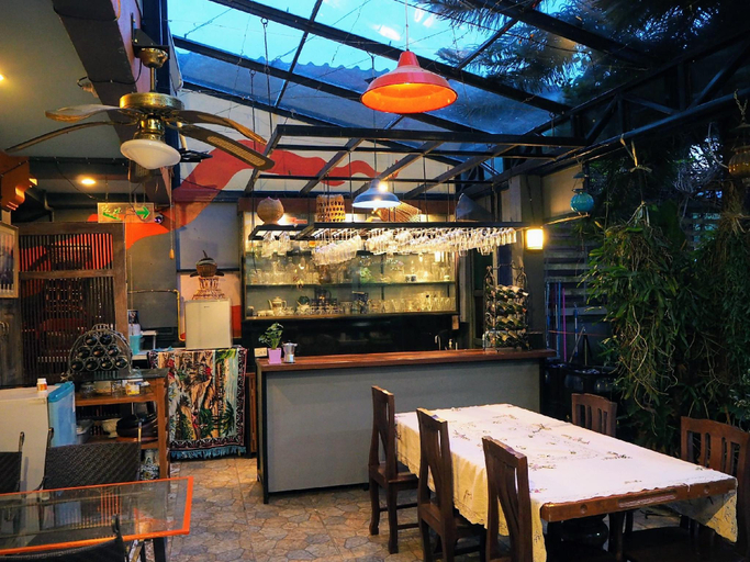Food & Drinks 5, Maesai Orchid Hotel, Mae Sai
