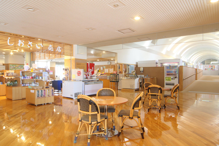 Food & Drinks 5, Tennen Toyouraonsen Shiosai, Toyoura