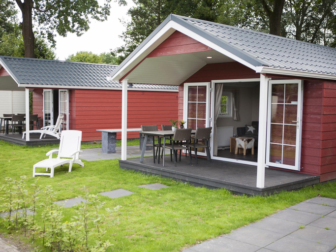 Others 4, Chalet in Netherlands with Private Sauna, Barneveld