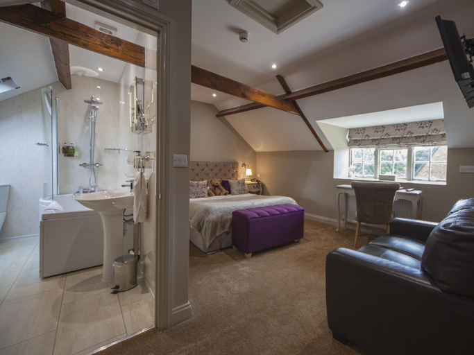 Bedroom 2, Old White Hart, Rutland