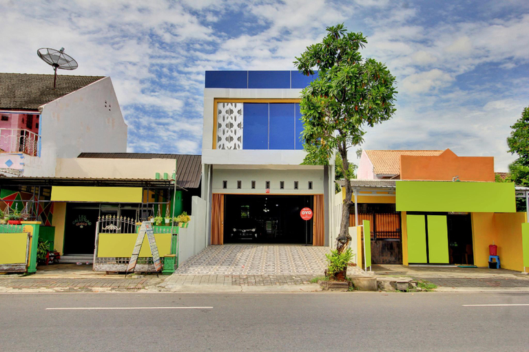 Exterior & Views, Hotel O Gm Guest House, Wonogiri