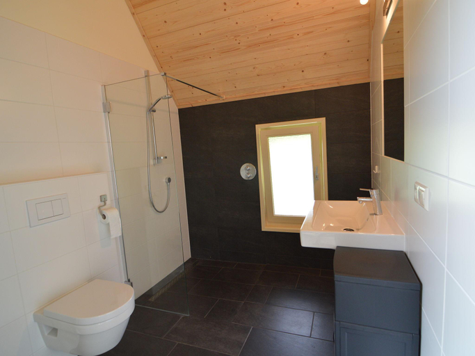 Bathroom, Farmhouse in Geesteren near Golf Course, Borculo