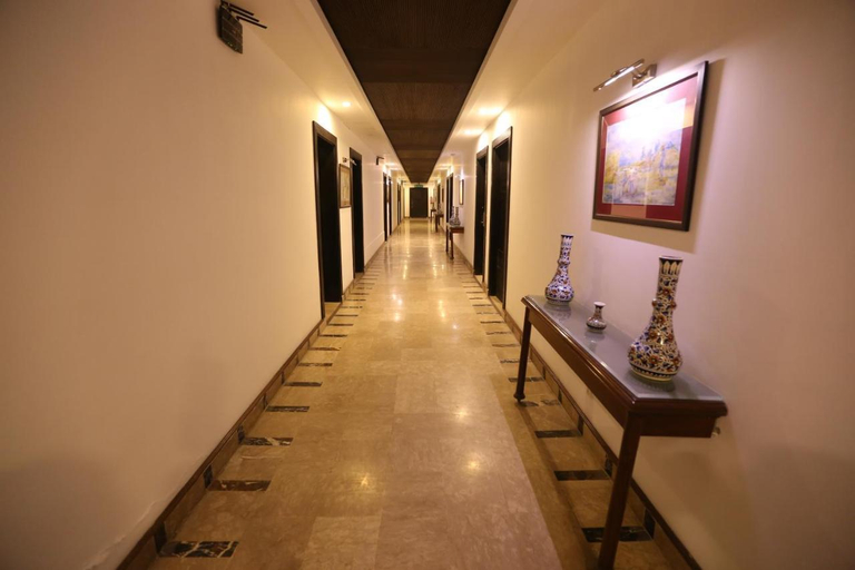 Others 5, City Centre Suites, Multan