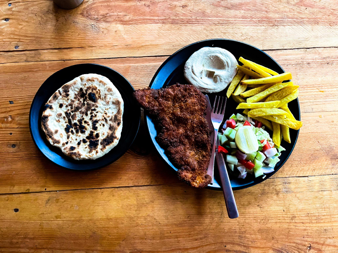 Food & Drinks 5, Highland, Kullu