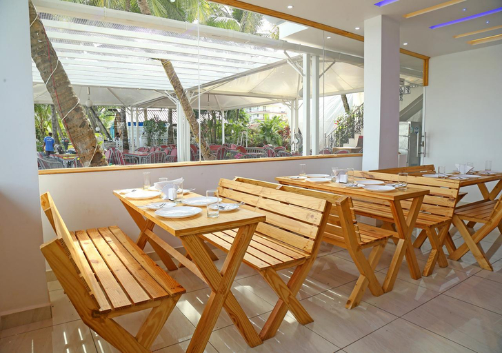 Food & Drinks 4, Maples Jacks Place, South Goa