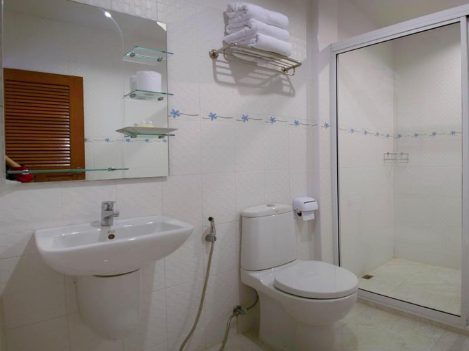 Bathroom 4, Rinrada Resort, Mae Rim