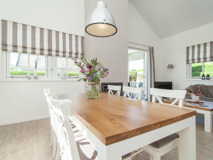 Others 4, Holiday Home near Dutch Coast & Forest, Noordwijk