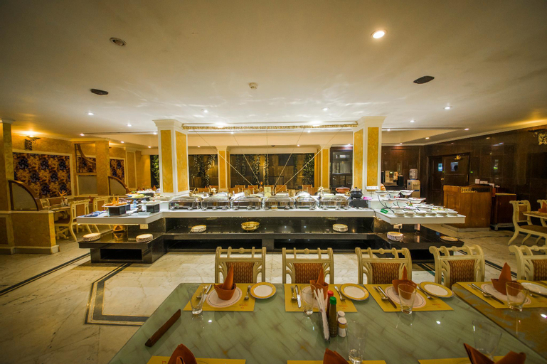 Food & Drinks 5, The Renai cochin, Ernakulam