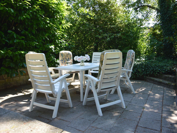 Others 5, Holiday Home in Nijeberkoop near Nature, Ooststellingwerf