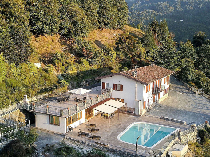 Gorgeous Mansion in Pisogne with Private Swimming Pool, Brescia