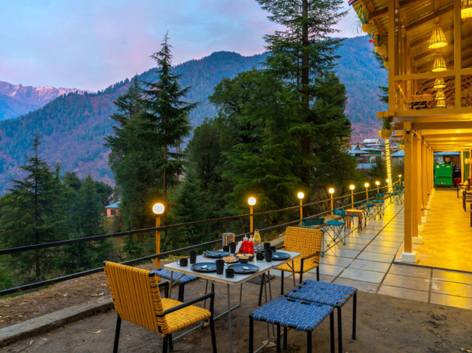 Food & Drinks 3, The Hosteller Shangarh, Sainj Valley, Kullu