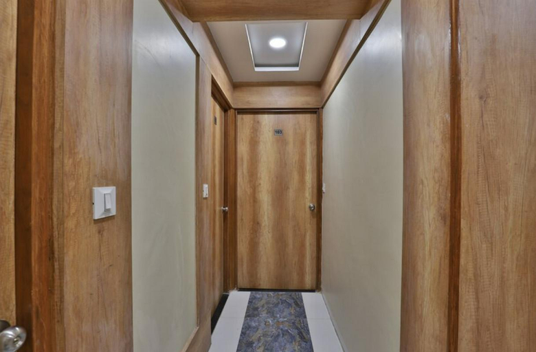 Others 4, Hotel Shreenath, Ahmadabad