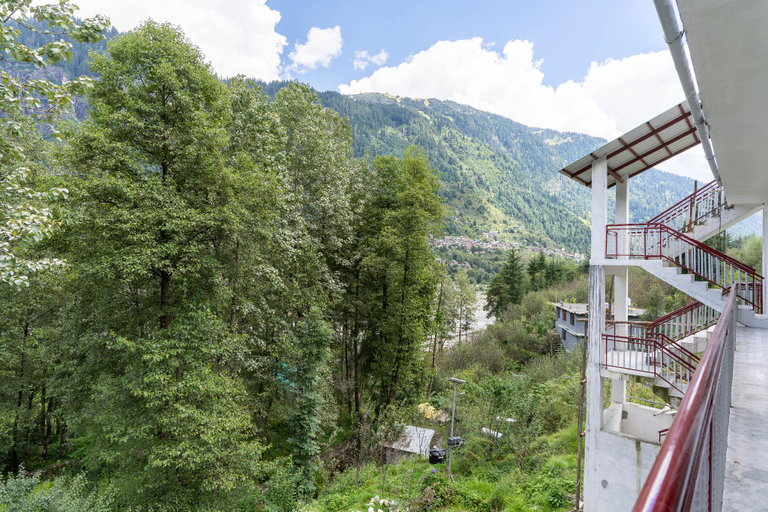 Others 5, Whitehouse, Kullu
